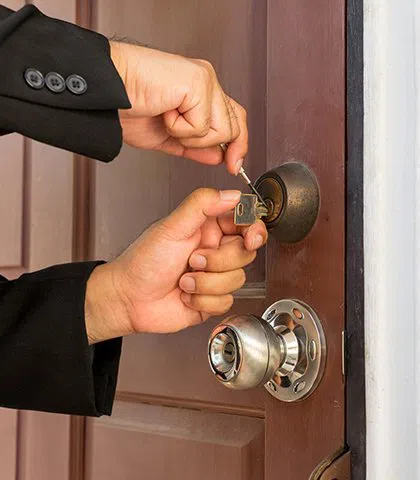 Milford Locksmith Store Milford, MA 508-392-4045 - new-locks-installation